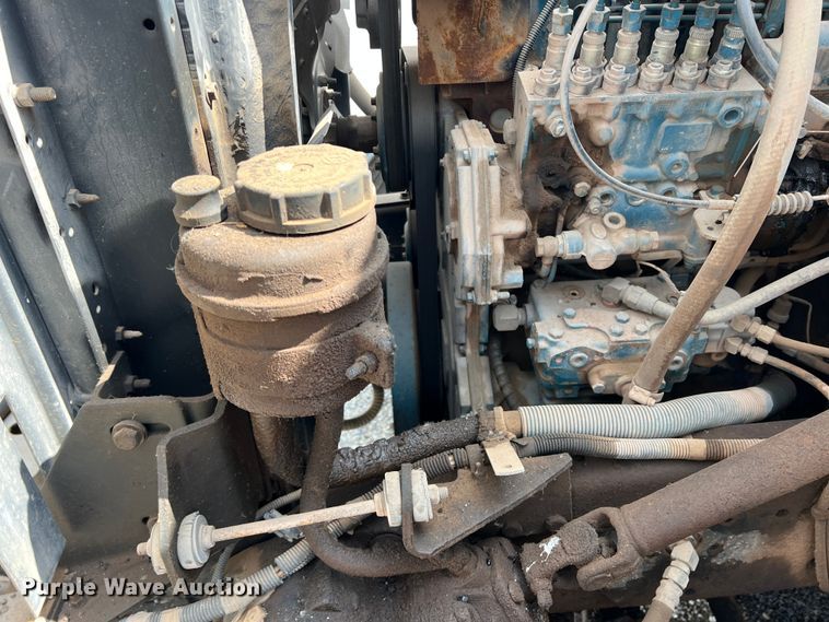 image for item LB9334 1996 International 4900  dump truck