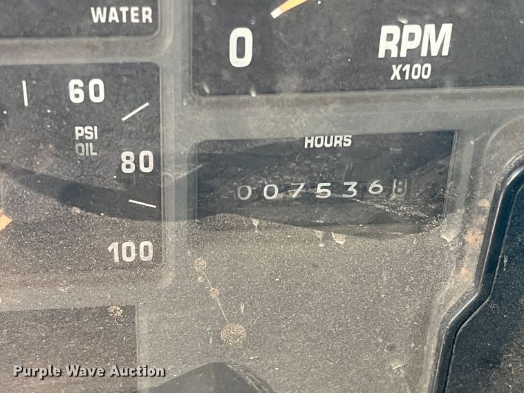 image for item LB9337 1998 International 4900  dump truck