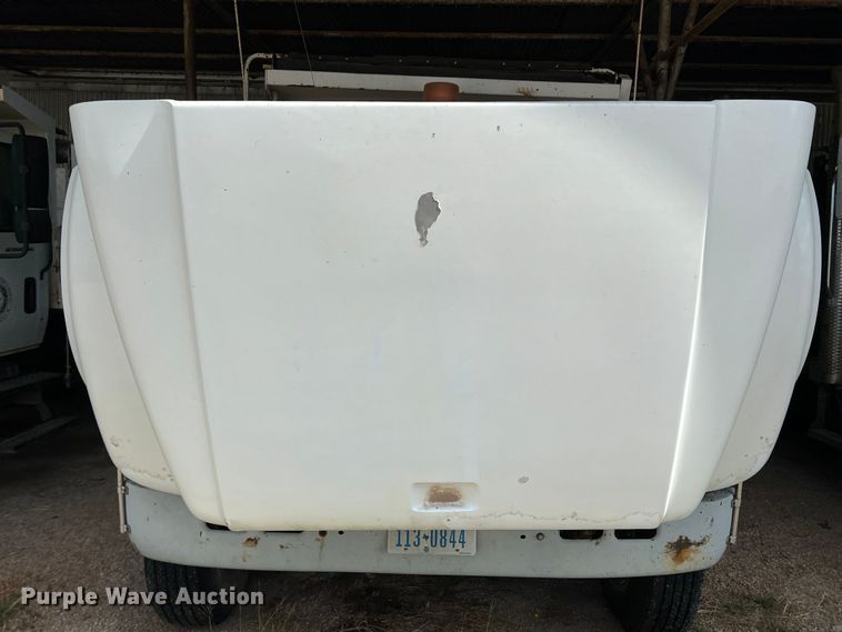 image for item LB9337 1998 International 4900  dump truck