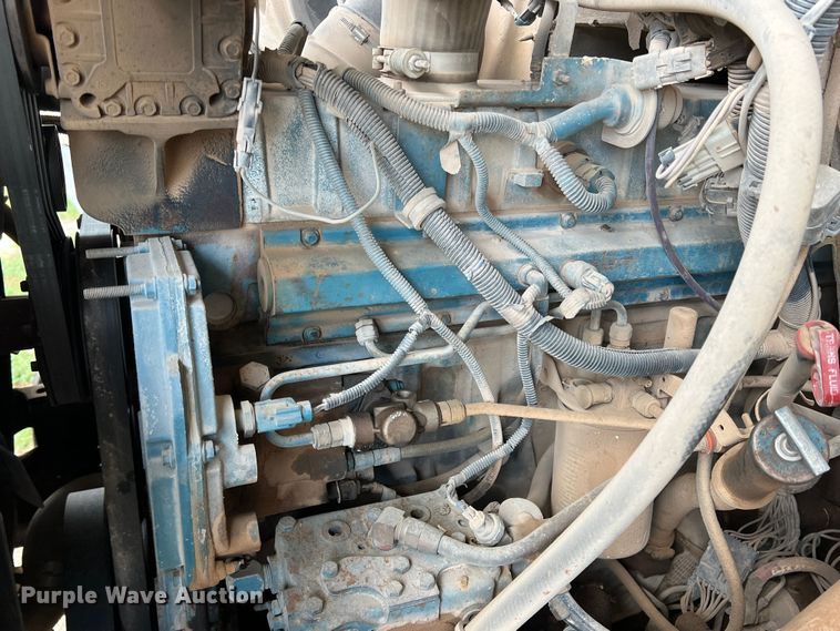 image for item LB9337 1998 International 4900  dump truck