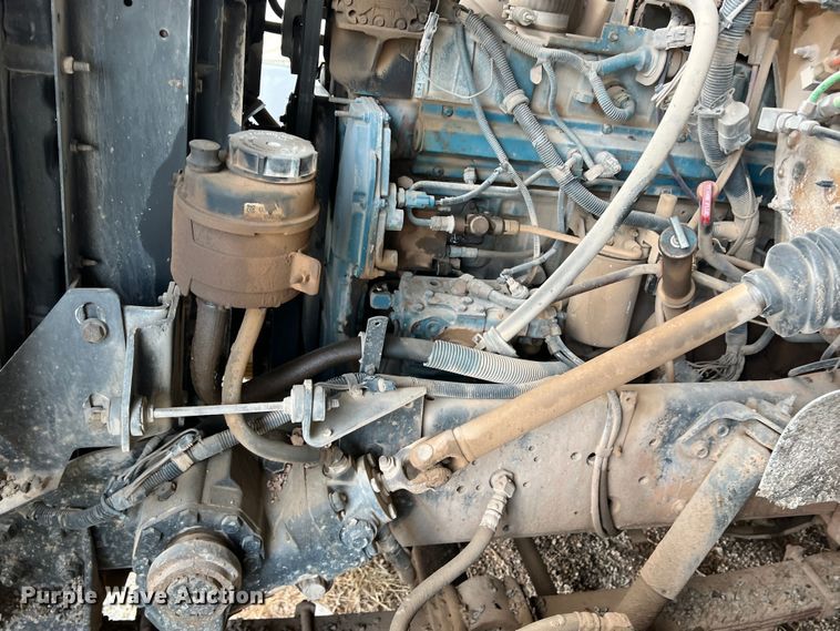 image for item LB9337 1998 International 4900  dump truck