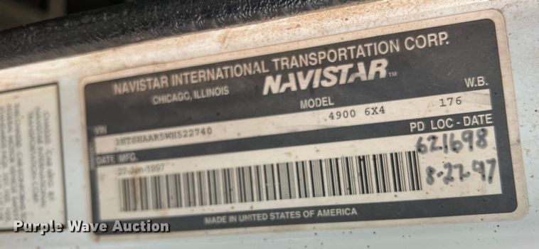 image for item LB9337 1998 International 4900  dump truck