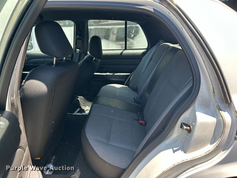 image for item LE9572 2009 Ford Crown Victoria Police Interceptor 