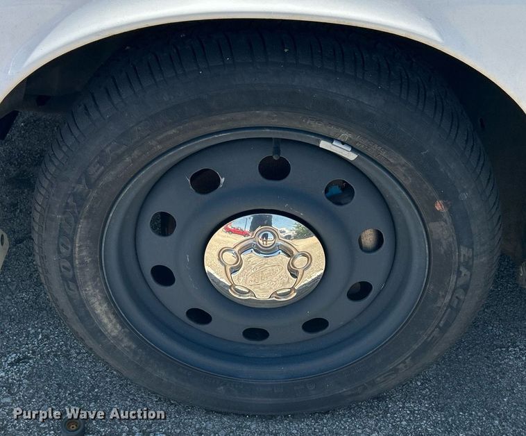 image for item LE9572 2009 Ford Crown Victoria Police Interceptor 