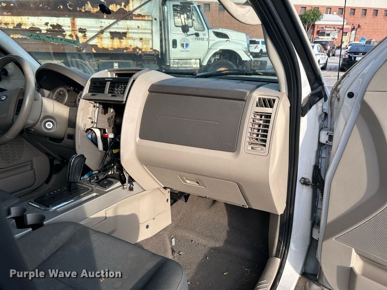 image for item LE9590 2009 Ford Escape Hybrid  SUV