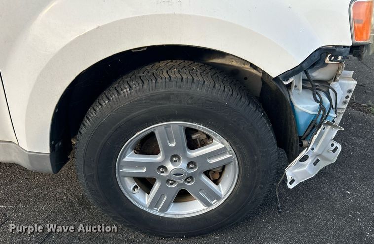 image for item LE9590 2009 Ford Escape Hybrid  SUV