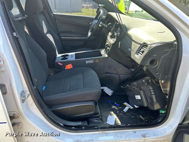 image for item LE9698 2014 Dodge Charger Police