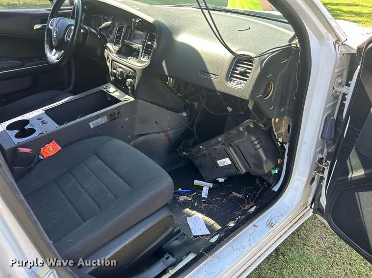 image for item LE9698 2014 Dodge Charger Police