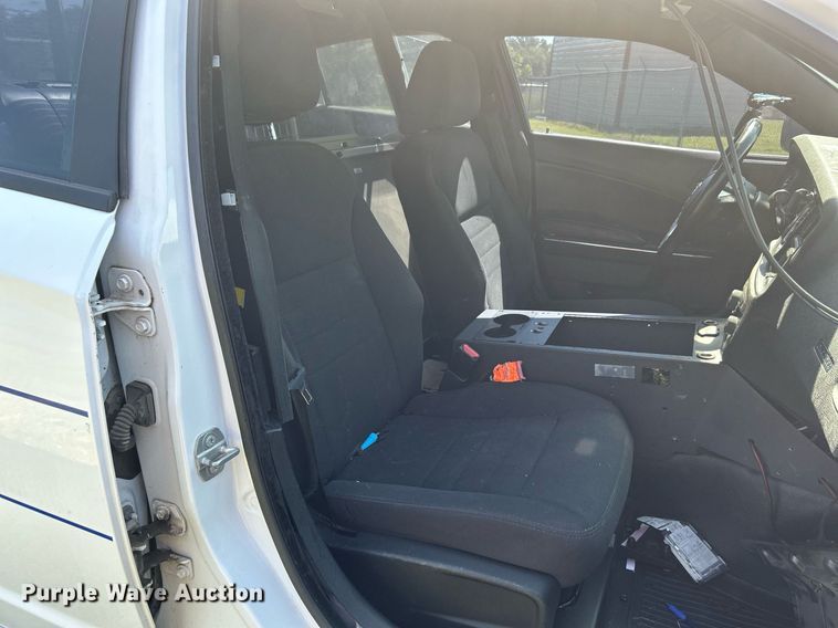 image for item LE9698 2014 Dodge Charger Police