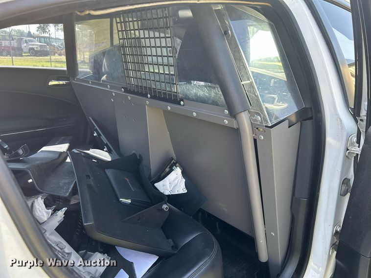 image for item LE9698 2014 Dodge Charger Police