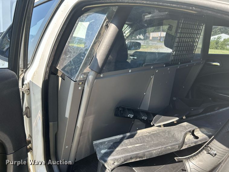 image for item LE9698 2014 Dodge Charger Police