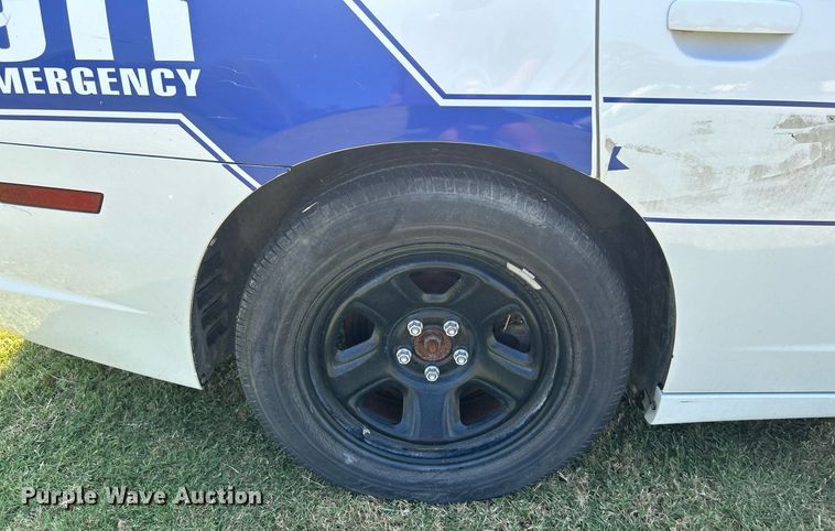 image for item LE9698 2014 Dodge Charger Police