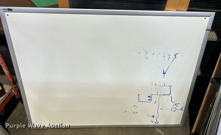 image for item LE9705 (10) white boards