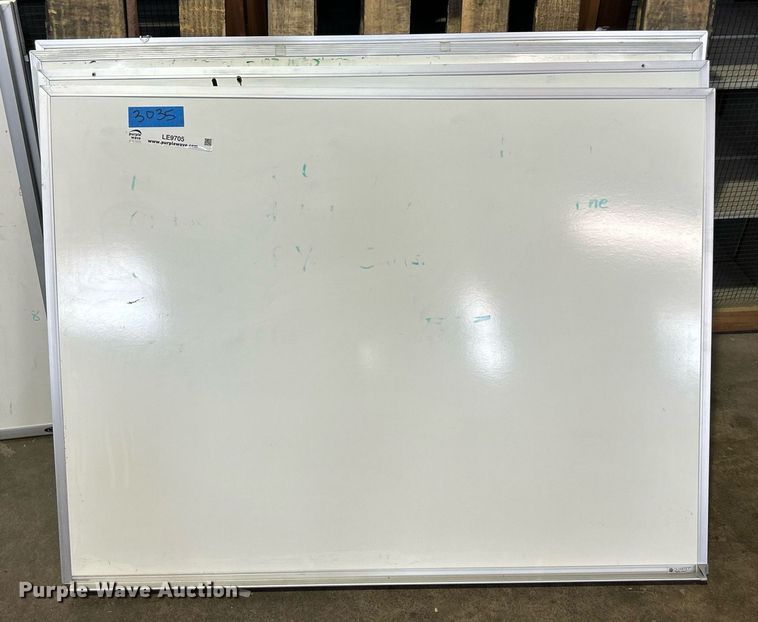 image for item LE9705 (10) white boards