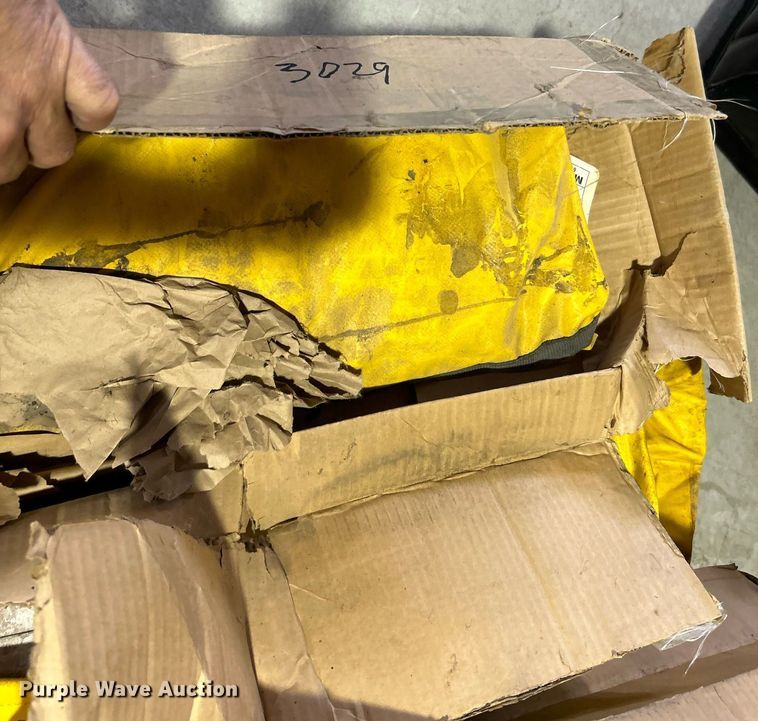 image for item LE9706 Approximately 5 Miller bags