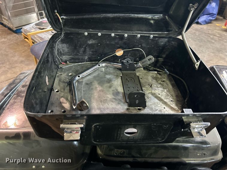 image for item LE9712 Approximately 11 Kawasaki motorcycle saddle bags