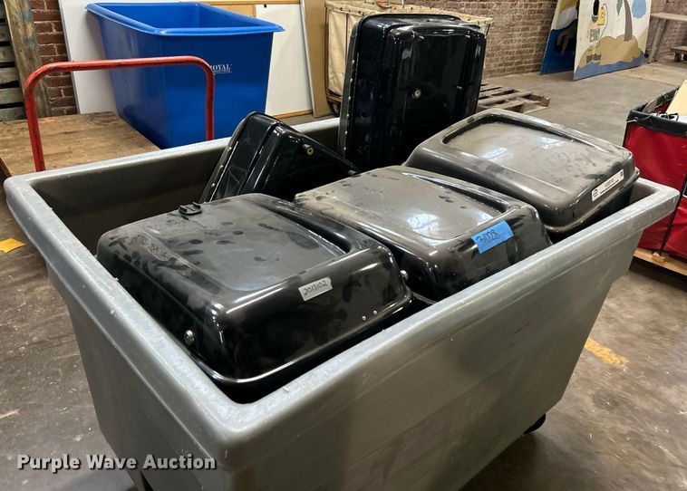 image for item LE9713 Approximately 11 Kawasaki motorcycle saddle bags