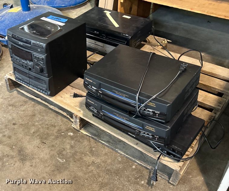 image for item LE9715 Electronics