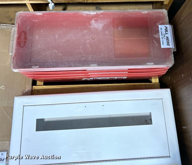 image for item LE9718 Fire extinguisher cases