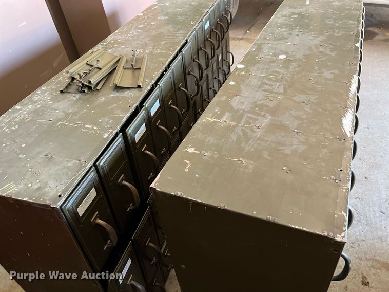 image for item LF9389 (2) file cabinets