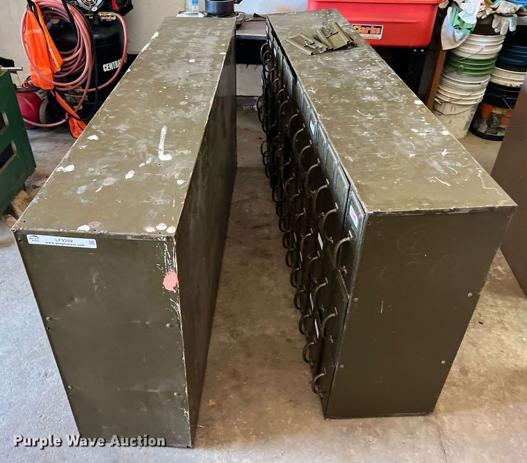 image for item LF9389 (2) file cabinets