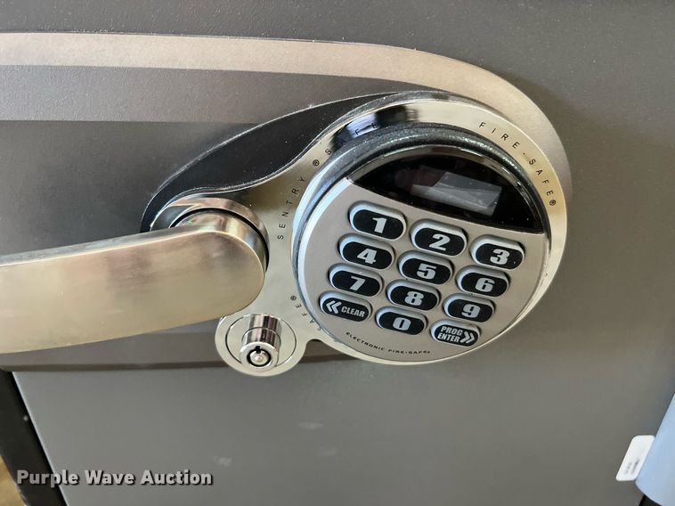 image for item LF9390 File cabinets