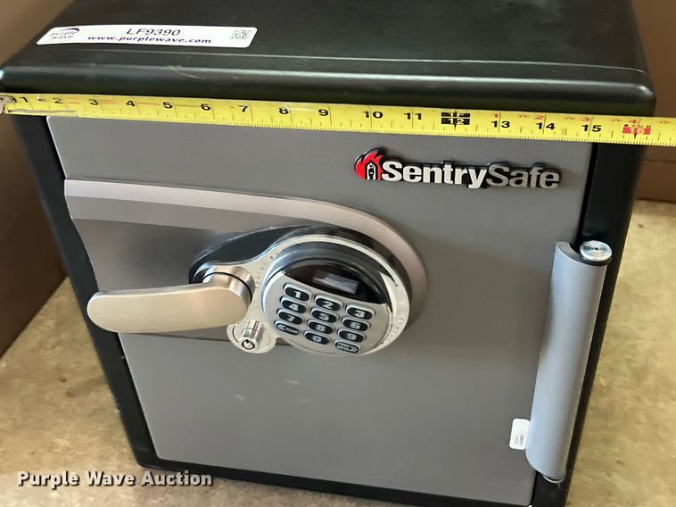 image for item LF9390 File cabinets