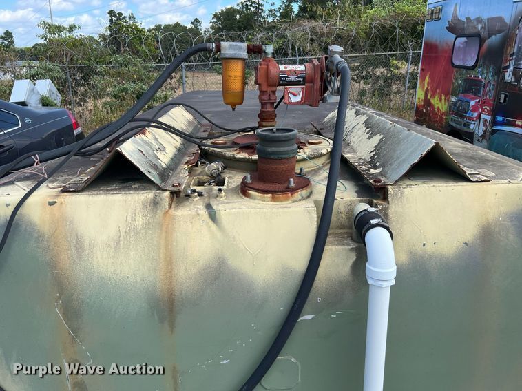 image for item LF9399 Aluminum fuel tank bed