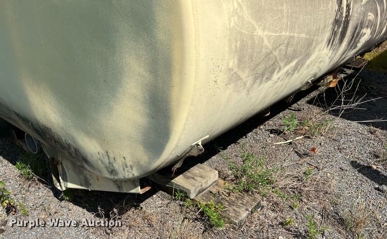 image for item LF9399 Aluminum fuel tank bed