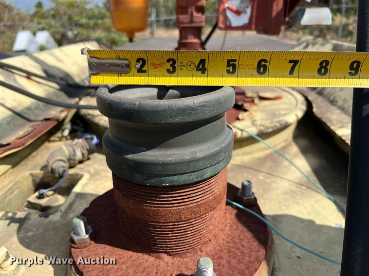 image for item LF9399 Aluminum fuel tank bed