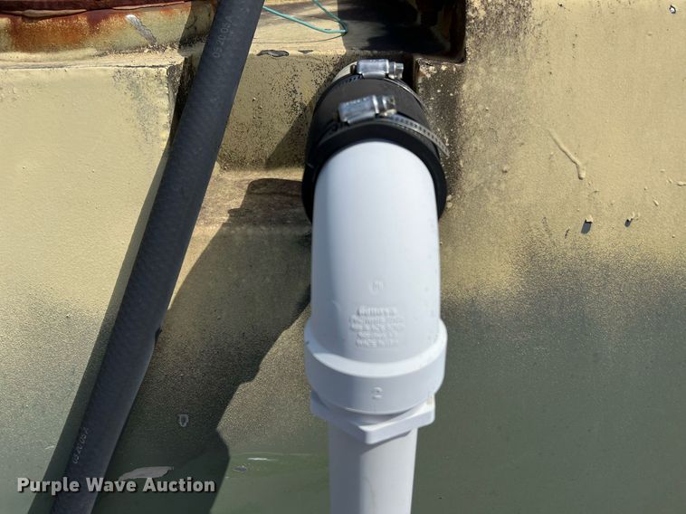 image for item LF9399 Aluminum fuel tank bed