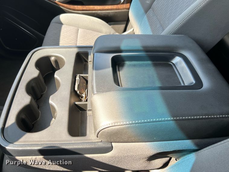 image for item LF9400 2019 Chevrolet Tahoe Police  SUV