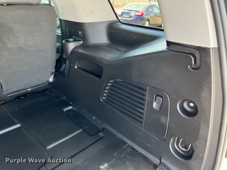 image for item LF9400 2019 Chevrolet Tahoe Police  SUV