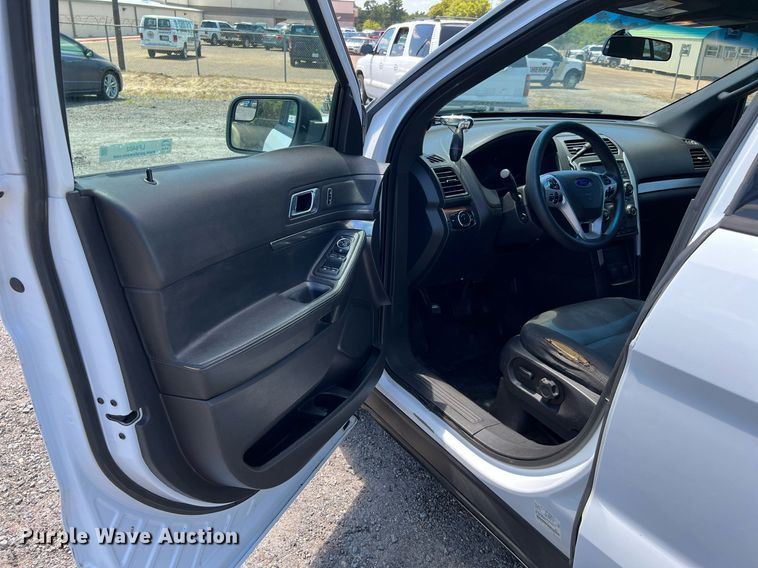 image for item LF9402 2015 Ford Explorer Police Interceptor  SUV