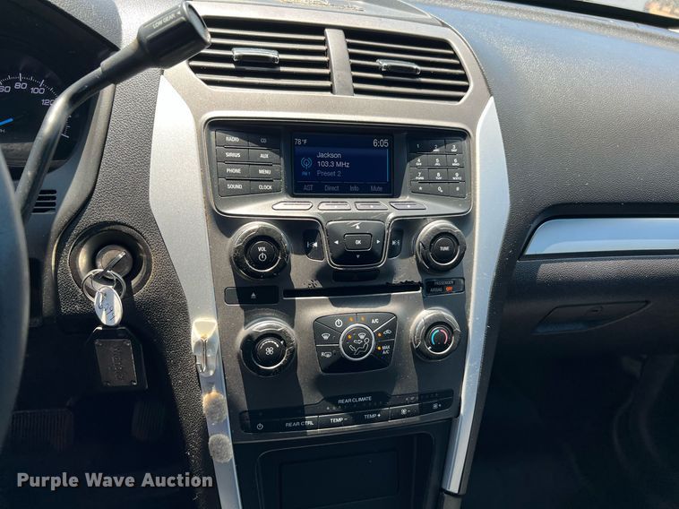 image for item LF9402 2015 Ford Explorer Police Interceptor  SUV