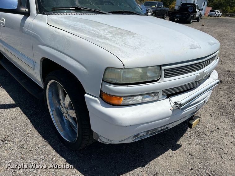 image for item LF9403 2004 Chevrolet Tahoe  SUV