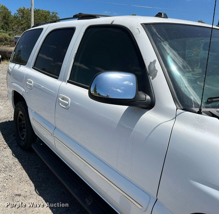 image for item LF9403 2004 Chevrolet Tahoe  SUV