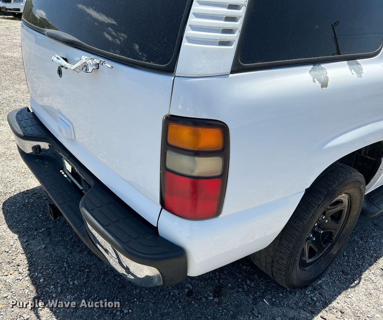 image for item LF9403 2004 Chevrolet Tahoe  SUV