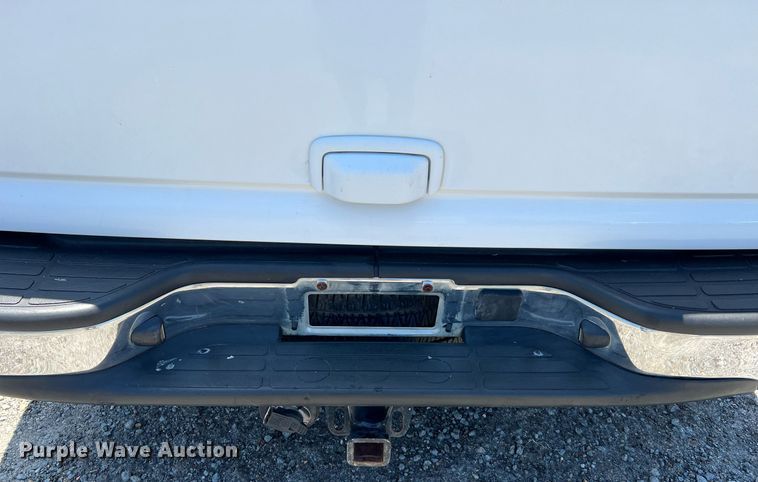 image for item LF9403 2004 Chevrolet Tahoe  SUV