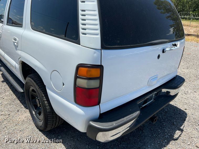 image for item LF9403 2004 Chevrolet Tahoe  SUV