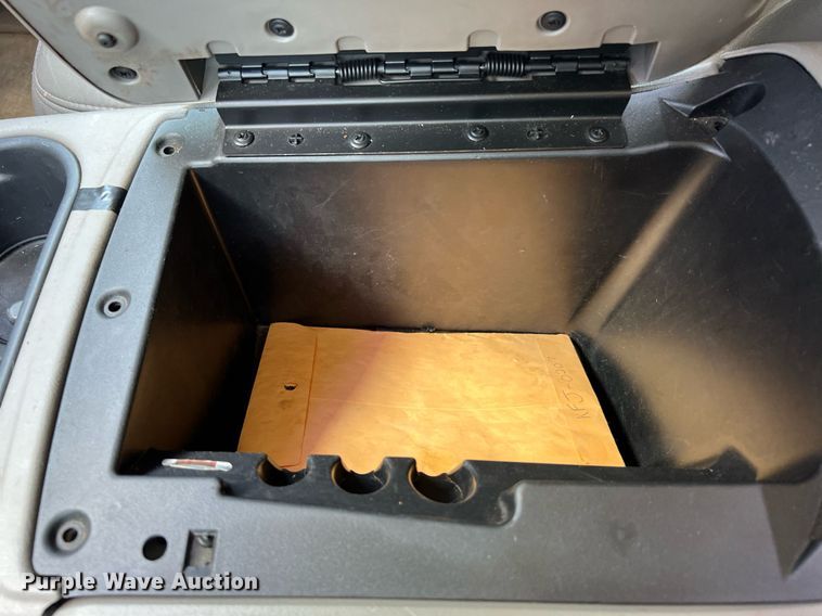 image for item LF9403 2004 Chevrolet Tahoe  SUV