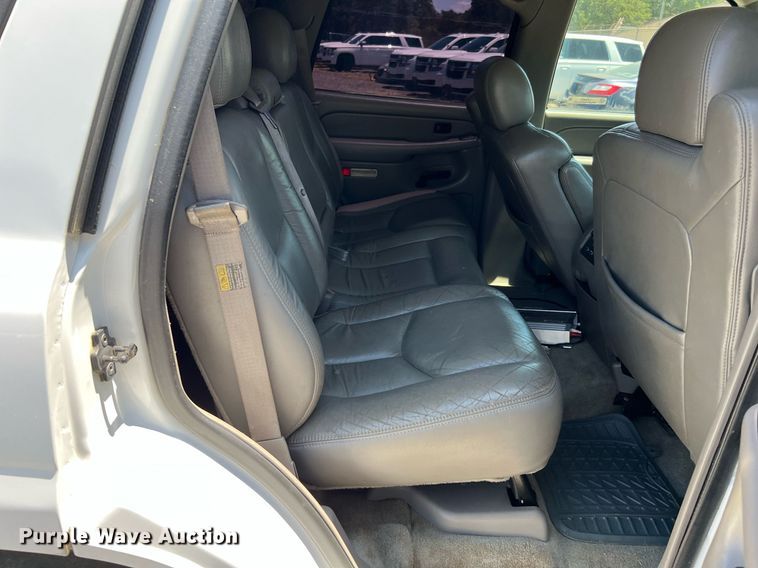 image for item LF9403 2004 Chevrolet Tahoe  SUV