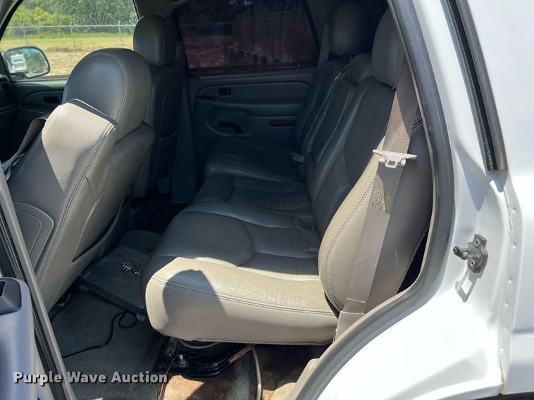 image for item LF9403 2004 Chevrolet Tahoe  SUV