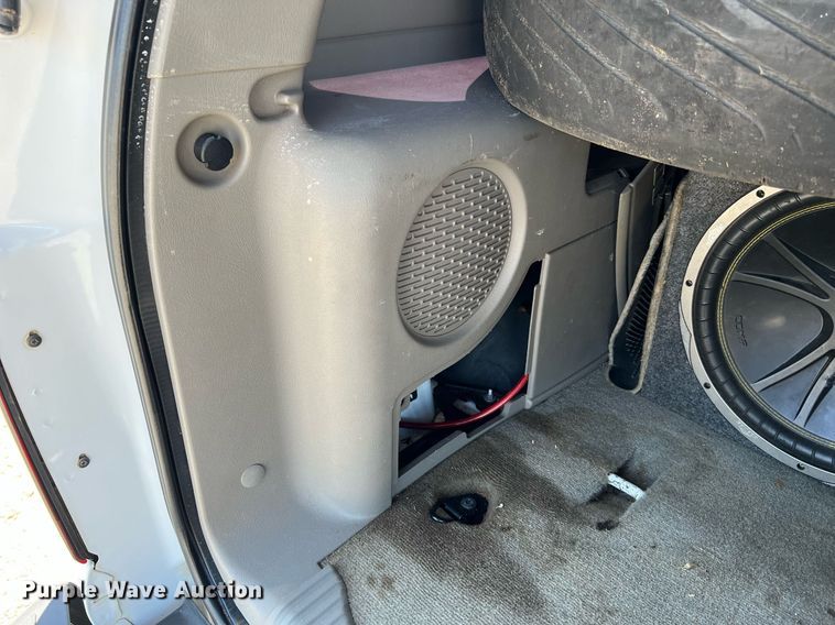 image for item LF9403 2004 Chevrolet Tahoe  SUV