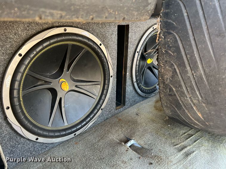 image for item LF9403 2004 Chevrolet Tahoe  SUV