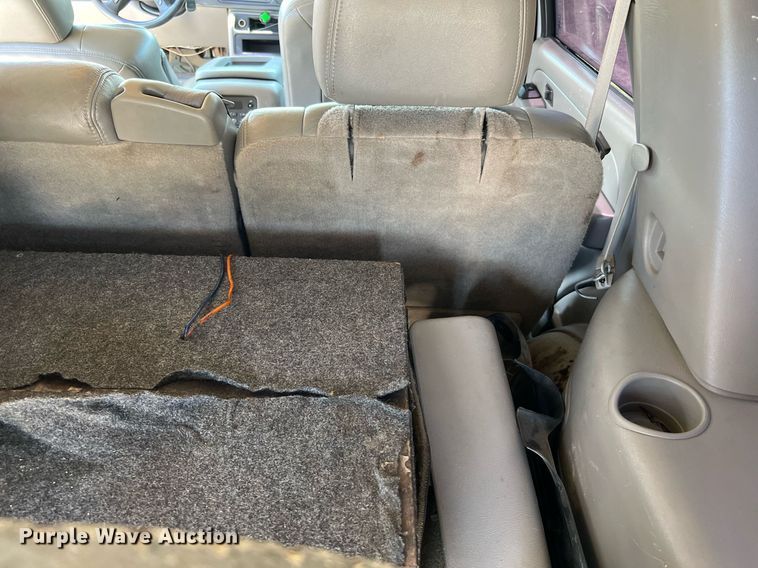 image for item LF9403 2004 Chevrolet Tahoe  SUV