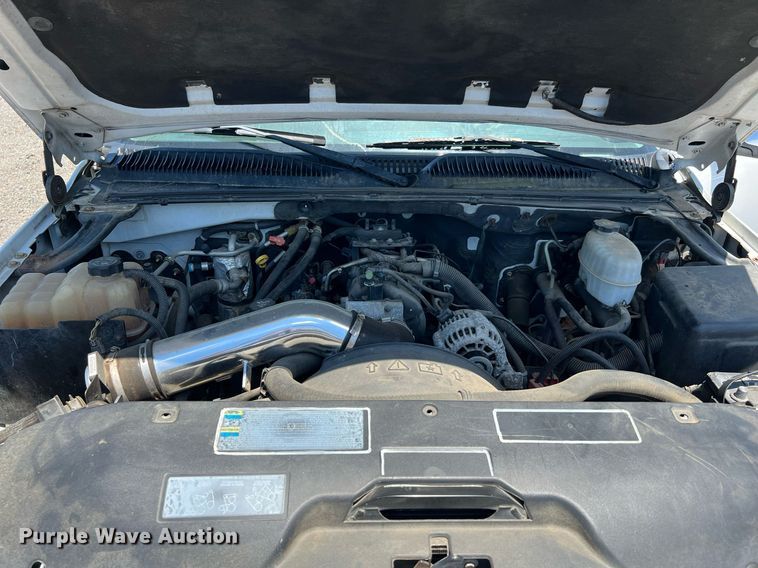 image for item LF9403 2004 Chevrolet Tahoe  SUV