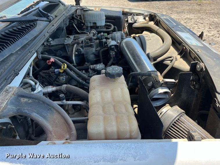 image for item LF9403 2004 Chevrolet Tahoe  SUV