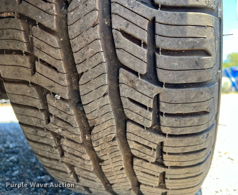 image for item LF9403 2004 Chevrolet Tahoe  SUV