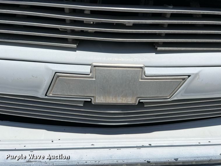 image for item LF9403 2004 Chevrolet Tahoe  SUV